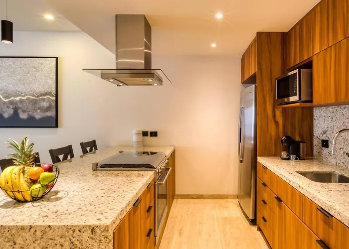 Group 13 16, No View, 3br, 12 Pax Apartment *