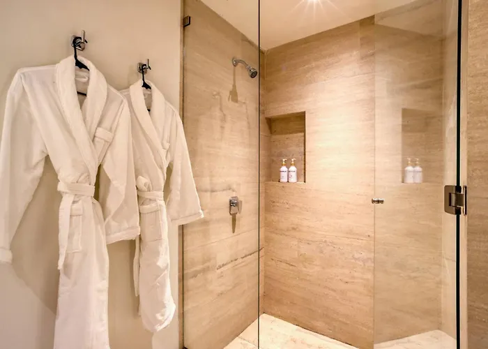 Apartment Group 13 16, No View, 3br, 12 Pax *